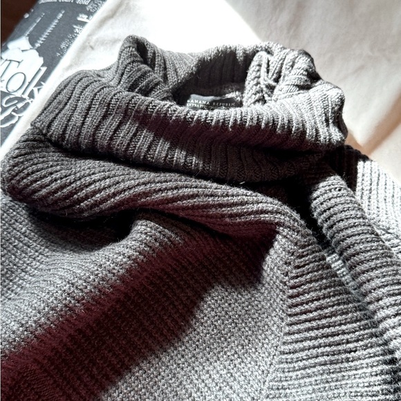 πCozy Banana Republic Black Grey Merino Ribbed Turtleneck Fringe Poncho Sweater - Picture 2 of 15